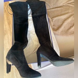 Authentic Stuart Weitzman Highstreet boots in black suede